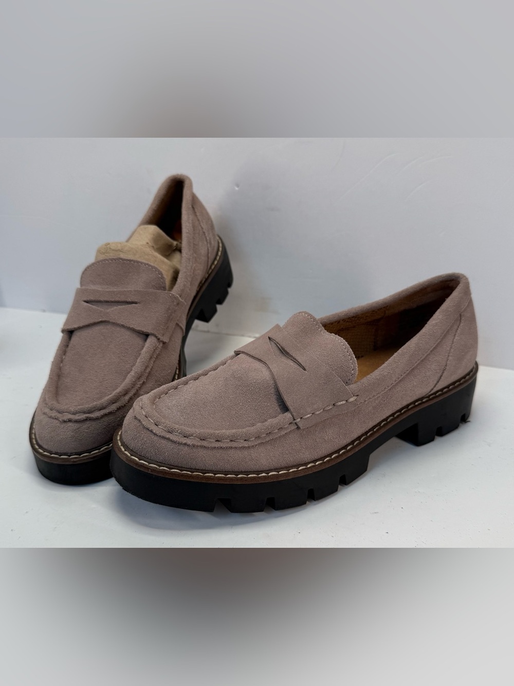 House of Harlow Gunner light Taupe Suede Lug Sole Penny Loafers women’s size 7